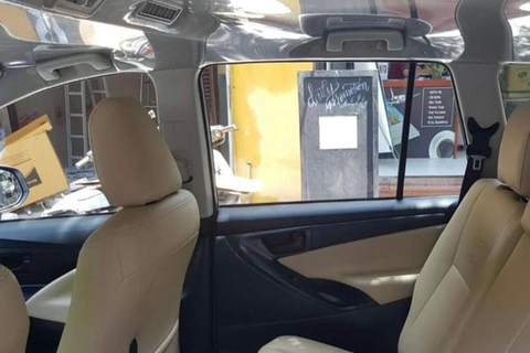 Aeropuerto Phu Bai: Traslado privado al/desde el centro de HueAeropuerto Phu Bai: Traslado privado desde/hasta el centro de Hue