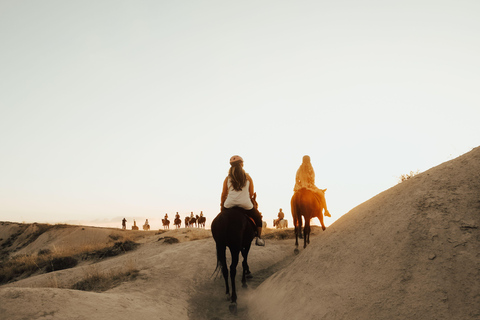 Moab: Guided Horseback or Mule Ride with Canyon Views