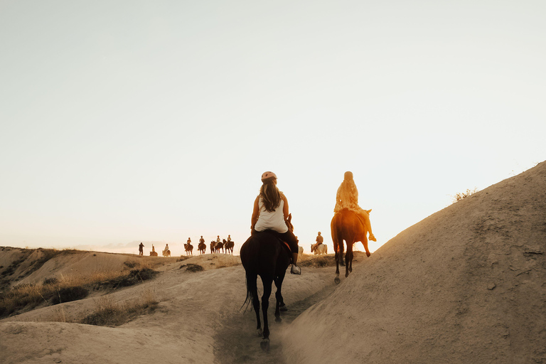 Moab: Guided Horseback or Mule Ride with Canyon Views