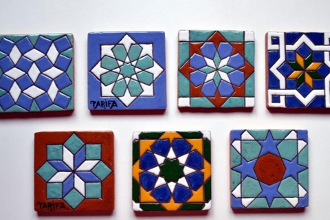 丹吉尔工作坊：制作属于你的 Zelij 瓷砖，并将其带回家丹吉尔工作坊：制作自己的 Zelij 瓷砖并带回家