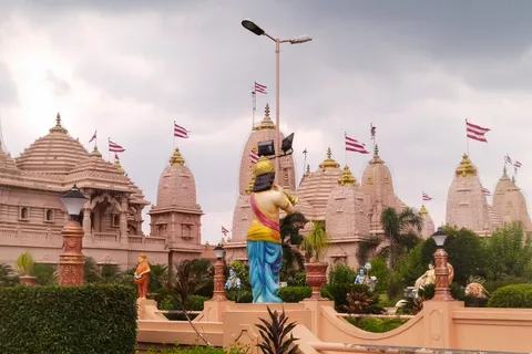 Tour privato di 2 giorni di Ayodhya: Il cuore spirituale dell'India