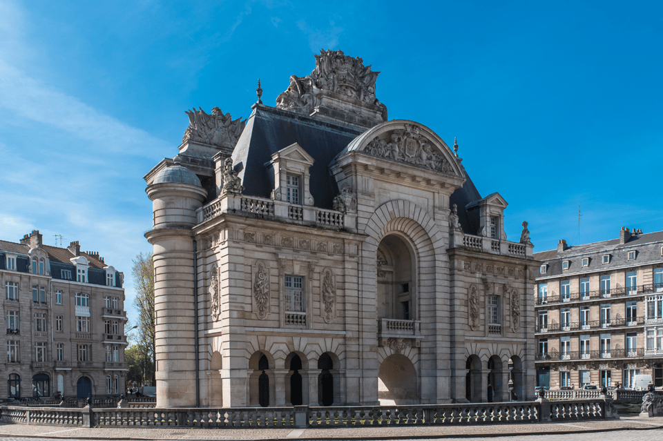 Lille, première promenade à la découverte et promenade à la lecture - Hizvo