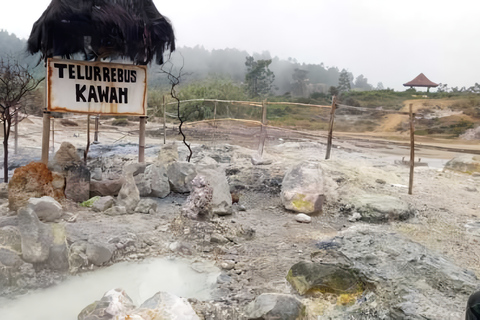 Z Dżakarty: Mount Dieng Plateau 4 dni 3 noce