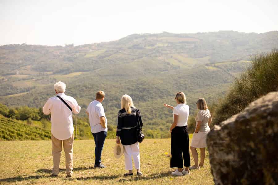 Montalcino: Geführte Weinkellertour und Weinverkostung. Foto: GetYourGuide Montalcino: Geführte Weinkellertour und Weinverkostung. Foto: GetYourGuide