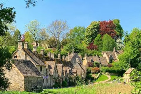 Excursão privada de um dia às inesquecíveis aldeias de Cotswolds e Windsor