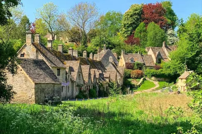 Excursão privada de um dia às inesquecíveis aldeias de Cotswolds e Windsor