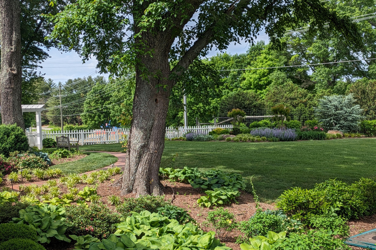 Winery Bus Tour from Metro DC - Visit 3 Wineries in One Day!