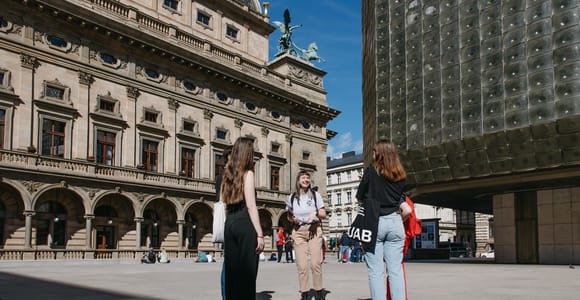 Prague Old & New Town: Czech Women’s History Tour