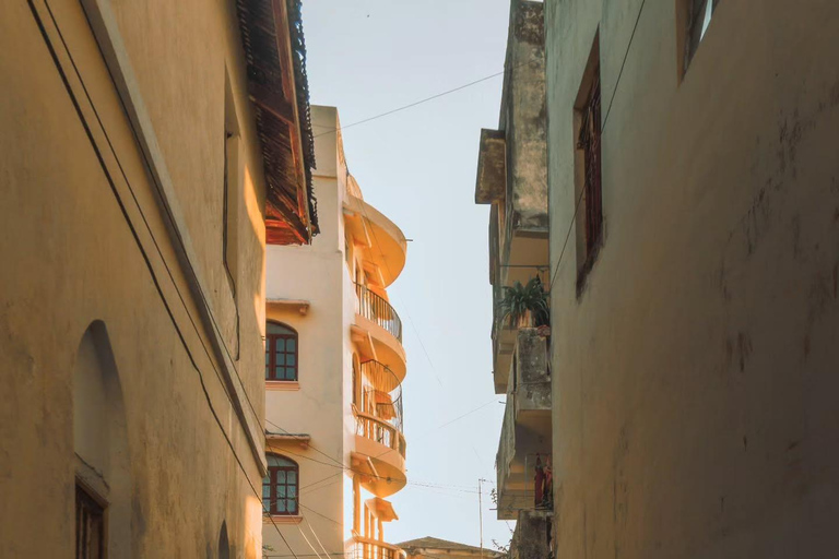 Mombasa: City Tour and Evening Dhow Cruise with Pickup