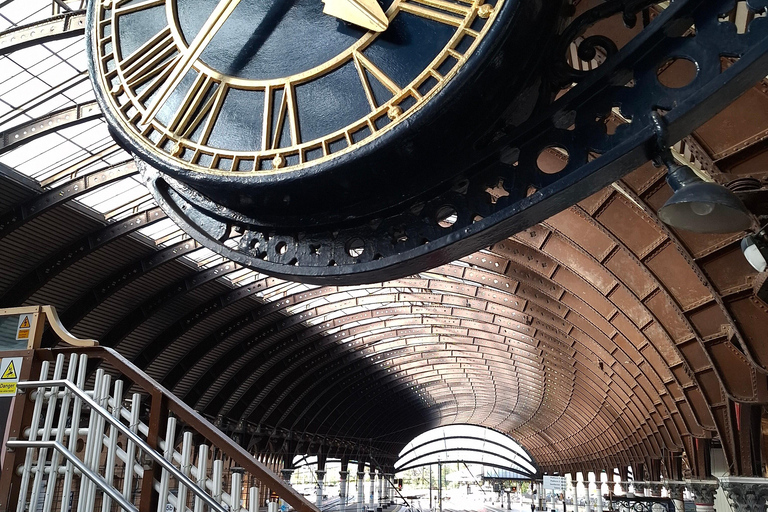 York: Quirky Pubs and Crooked Streets