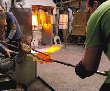 Glass Blowing Demonstration and Artistic Glass Gift
