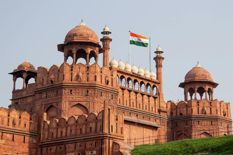 Vanuit Delhi: Agra dagvullende tour met gids met maaltijd &amp; entreeAuto met airconditioning, chauffeur, gids, maaltijd en tickets voor monumenten