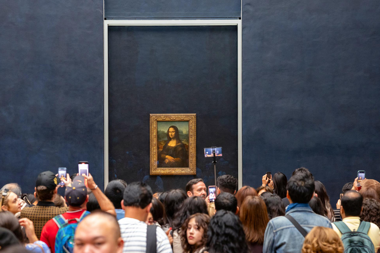 Paris: Louvre Museum Guided Highlights Tour