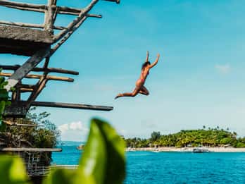 Boracay: Island Hopping & Cliff Jumping by Haqqy Life