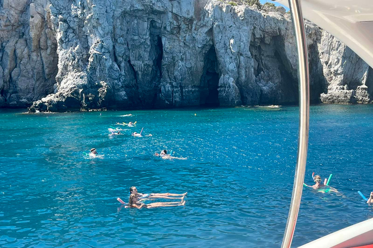 Rhodes : Croisière sur la plage avec baignade, repas et boissons illimitées