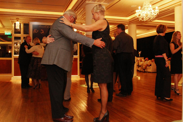 بوينس آيرس: عرض غالا تانجو حصريعرض عشاء وتذوق النبيذ بدون نقل