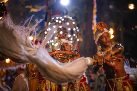 From Colombo: 2-Day Curated Kandy Esala Perahera Experience