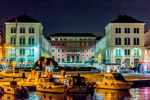 Private tour: Split by nightTour privato: Spalato di notte