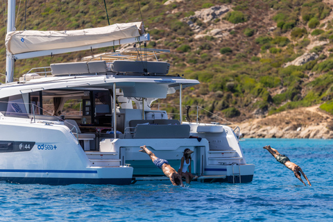 Luxury Catamaran Cruise Along Algarve Coast Half-day Luxury Catamaran Experience - Portimão