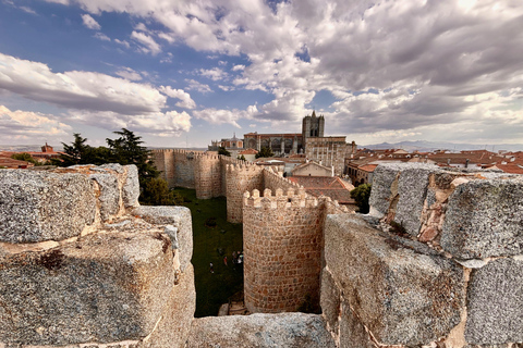 From Madrid: Ávila and Salamanca, a day full of history and walls Avila and Salamanca: a day of history and walls in a small group