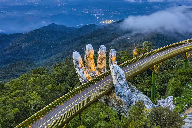 Da Nang: Privater Flughafentransfer nach/von Hue Stadt