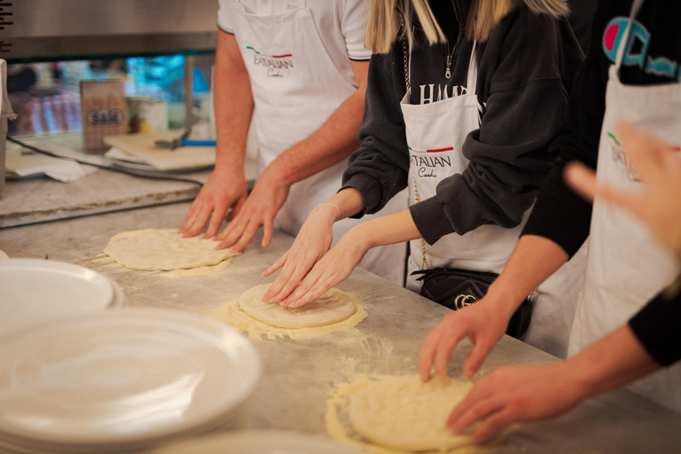 Rome: Pizza and Tiramisu Cooking Class near Piazza Navona