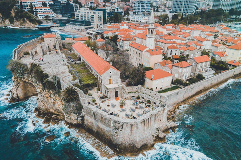 Kotor: Tour guiado por el casco antiguo de Budva y Kotor con trasladosVisita guiada al casco antiguo de Kotor y Budva