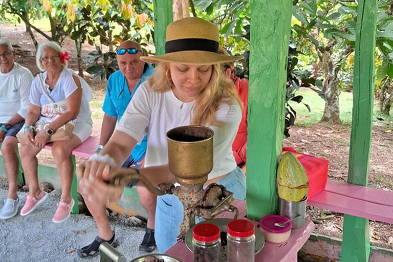 Punta Cana: Higuey Tour Excursion Cultural