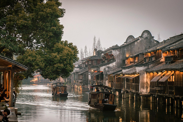 Tour di Shanghai in inglese: gita di 1 giorno a Wuzhen, con tour notturno incluso
