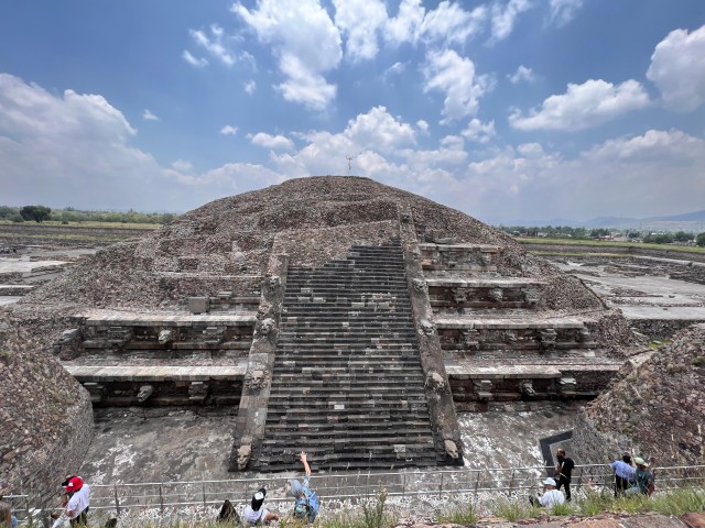 Visit Pyramids of Teotihuacan: private tour from mexico city in Kuala Lumpur