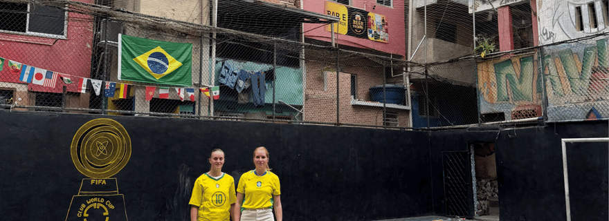 Rio : Visite et terrain de foot FIFA au cœur de la favéla Tavares bastos