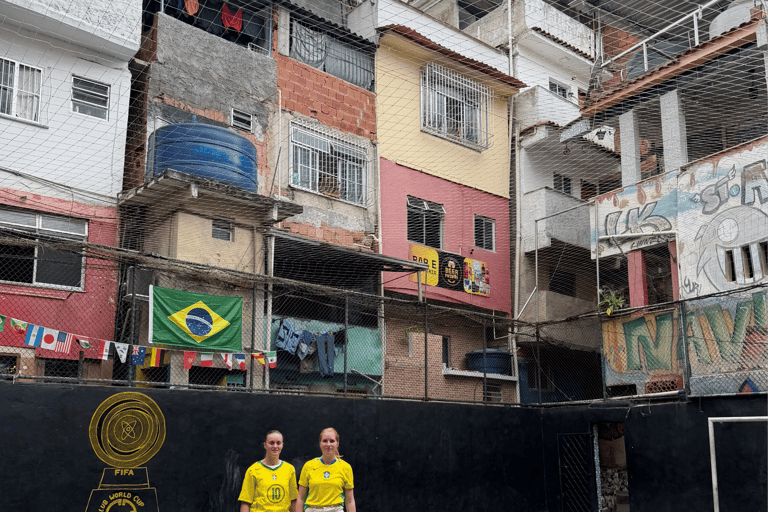 Rio: Tour and FIFA soccer field in the heart of the Tavares Bastos favela Rio: Visit and FIFA football pitch in the heart of the Tavares Bastos favela