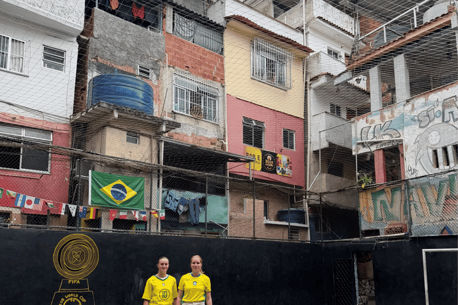 Rio: Besuch und FIFA-Fußballplatz im Herzen der Favela Tavares Bastos. Foto: GetYourGuide Rio: Besuch und FIFA-Fußballplatz im Herzen der Favela Tavares Bastos. Foto: GetYourGuide