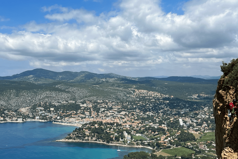 Z Marsylii do Cassis: podróż do serca calanques i tradycji.Marsylia - Cassis: opcja publiczna