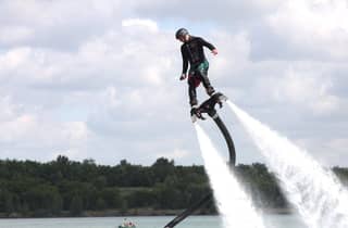 Leipzig: Erlebnis Flyboarding