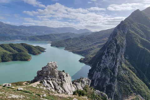 Wycieczka 1-dniowa z Tirany do Gamti, jeziora Bovilla i Kruja