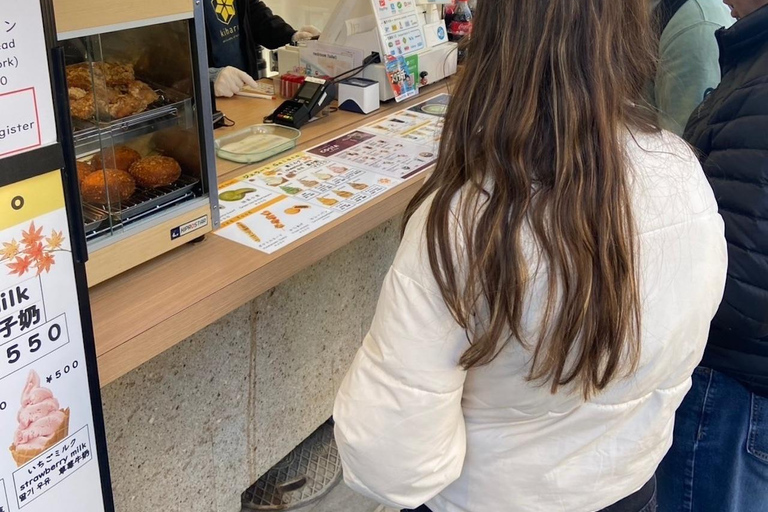 E-Bike Tour in Kyoto with Asuka, Japanese graduate student