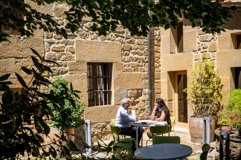 A partir de Bilbau: tour particular a adegas com degustação de vinhos e almoçoEspanhol