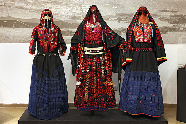 Be a Bedouin for a Day: Crafts, Dress, Henna & Stargazing