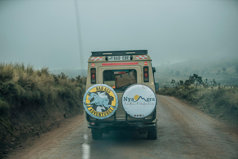 4日恩帕凯、奥多尼奥伦盖山与纳特龙湖之旅4天恩帕凯火山、奥尔多尼奥·伦盖火山与纳特龙湖之旅