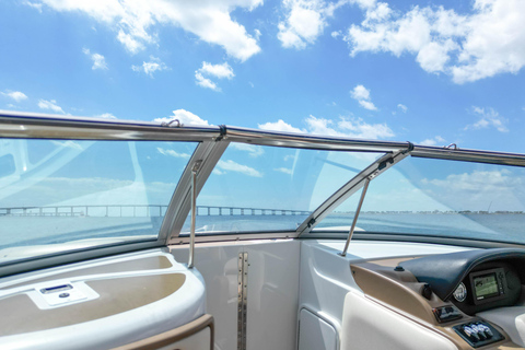 SEA MIAMI THE BEST!! 26' CROWNLINE "GLORY DAZE" + 1 HR FREE!