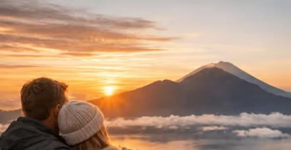 Ubud: Mount Batur Sunrise Hike, Breakfast & Hot Springs