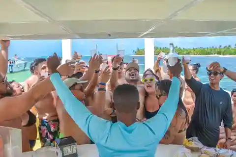 Punta Cana Catamaran Party Boat (kun for voksne)