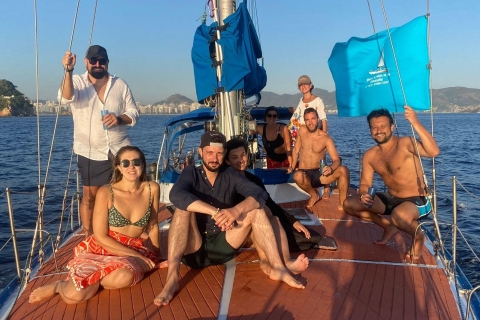 Río de Janeiro: paseo en velero al atardecer con bebidas