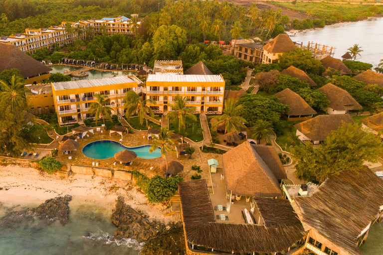 Zanzibar Resort all-inclusive dagupplevelseReef &amp; Beach Resort: Dagskort med all-inclusive och transfer