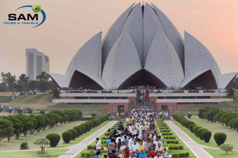 Desde Delhi: Visita guiada privada de Templos y EspiritualidadCon coche y guía (8 horas)