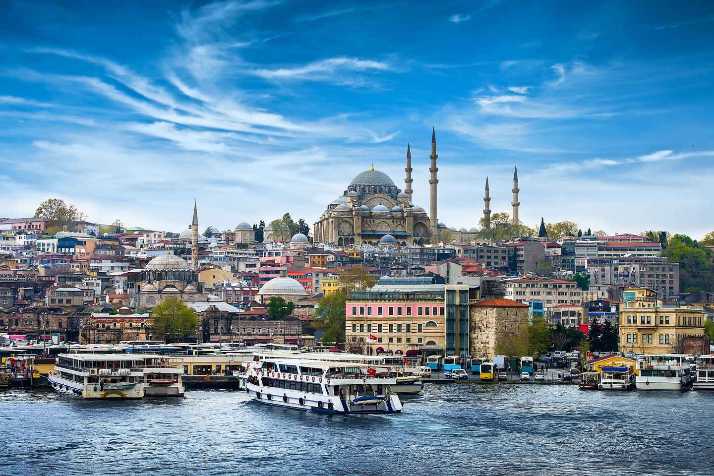 Istanbul: Kadikoy Food Tour with 12+ Delicacies Tastings