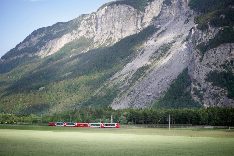 Glacier Express: Scenic routes between Chur & Zermatt Single ticket from Zermatt to Chur (2nd class)