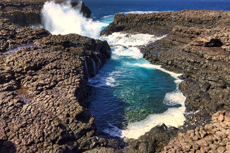 Sal: Blue Eye (Buracona) Private Tour with Pickup Private tour for up to 4 people