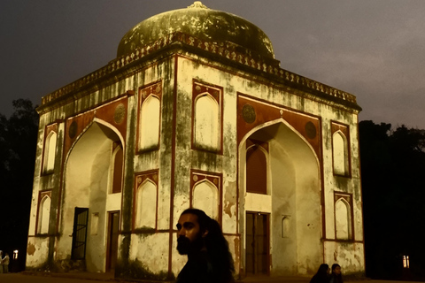 Delhi: Sunder Nursery Walking Tour with Side Quests Delhi: Sunder Nursery Guided Walking Tour